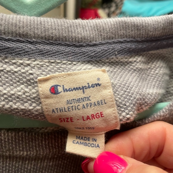 Champion long sleeve crewneck sweatshirt size L - Picture 7 of 7